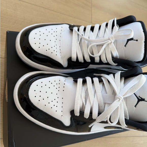 Nike Men's Black and White Sneakers with excellent condition - Picture 3 of 6